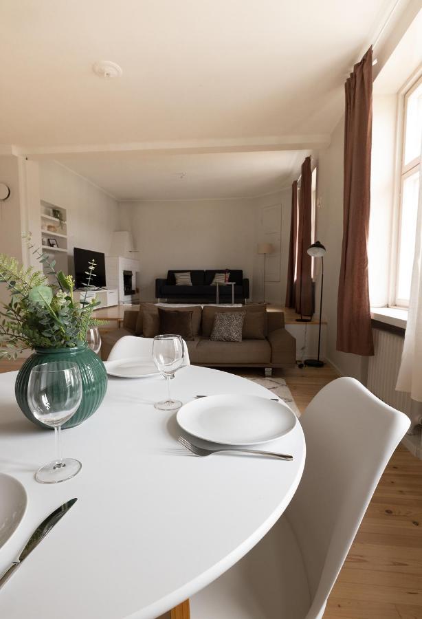 Poista 2ndhomes Spacious And Unique 1br In Punavuori Apartment Helsinki